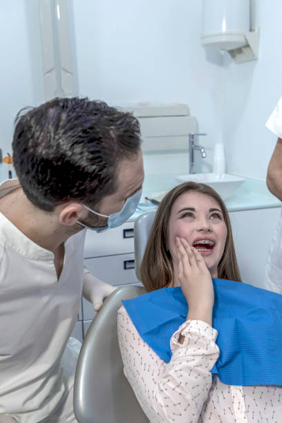 Best Broken or Cracked Tooth Emergency Dentist in Mechanicstown, NY